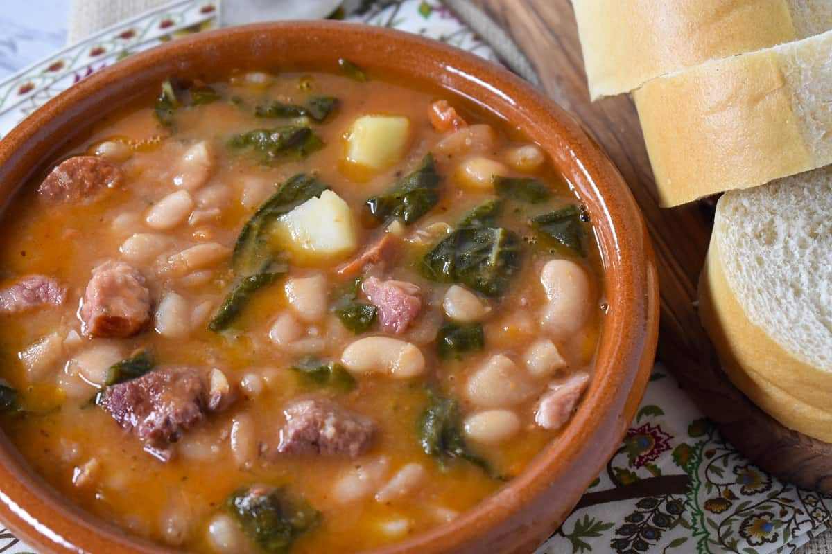 Cuban White Bean Soup (Caldo Gallego) - Cook2eatwell
