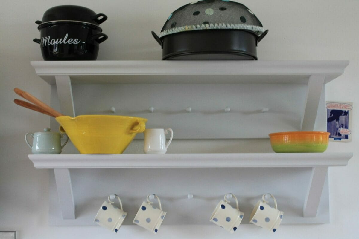 Shaker Peg Shelf