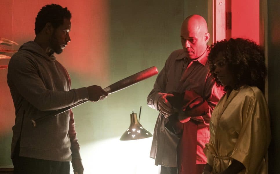 Na Sombra da Lei (Dragged Across the Concrete) 4 Na Sombra da Lei (Dragged Across the Concrete) Artes & contextos Na Sombra da Lei Tory Kittles Vanessa Bell Calloway and Paul Rogic