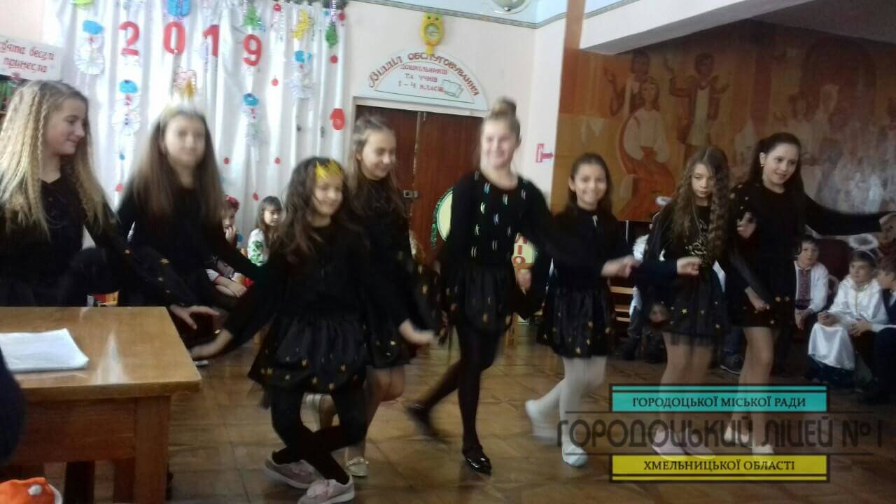 Святий Миколаю, прийди до нас з раю 0 02 07 84d48bd3f51b2592864f2fcaa434e777e0ed867e70a3e10cfd60dcf078aef6e4 full - Святий Миколаю, прийди до нас з раю