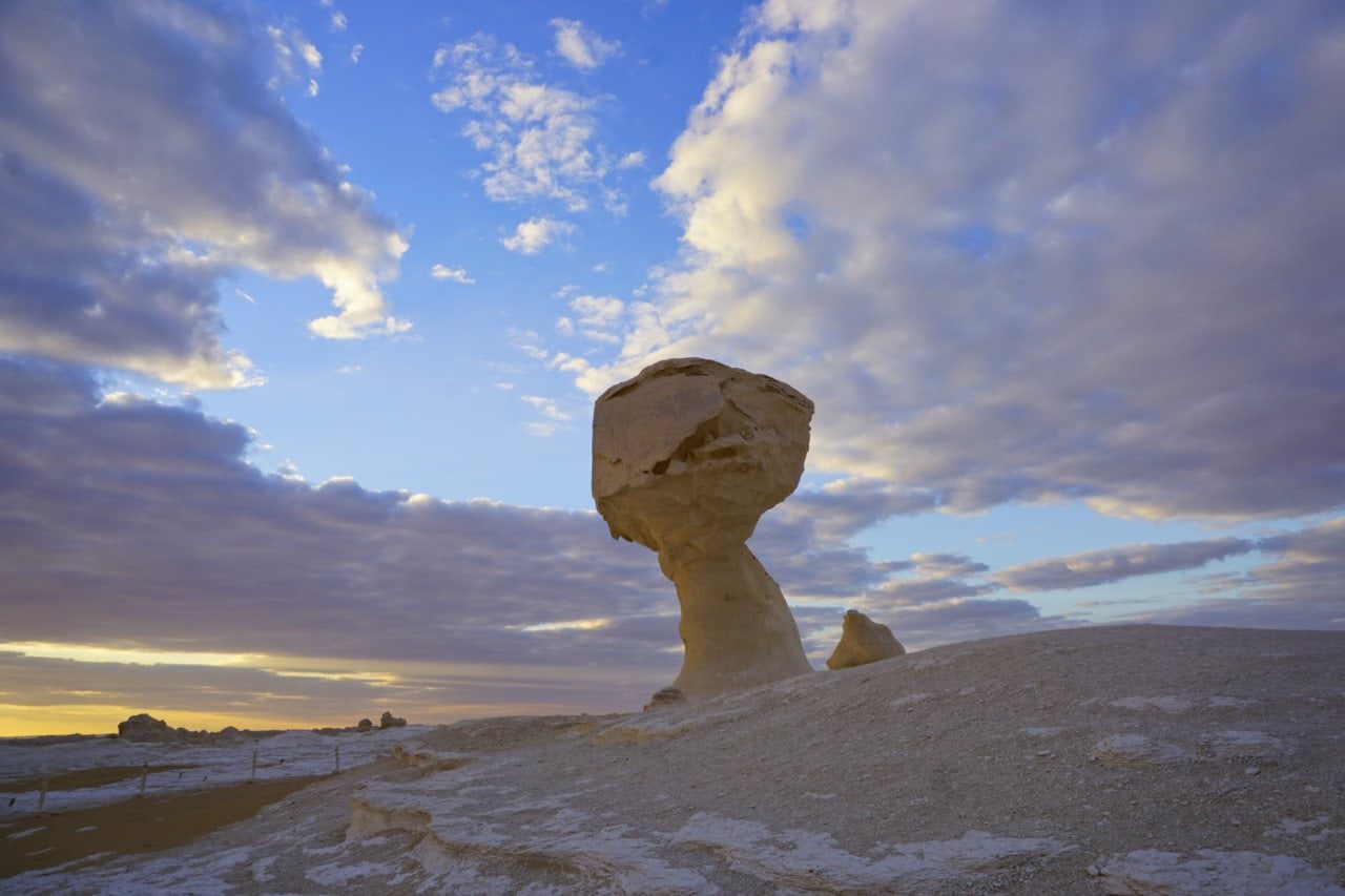 White Desert, Egypt - Experiencing the Globe