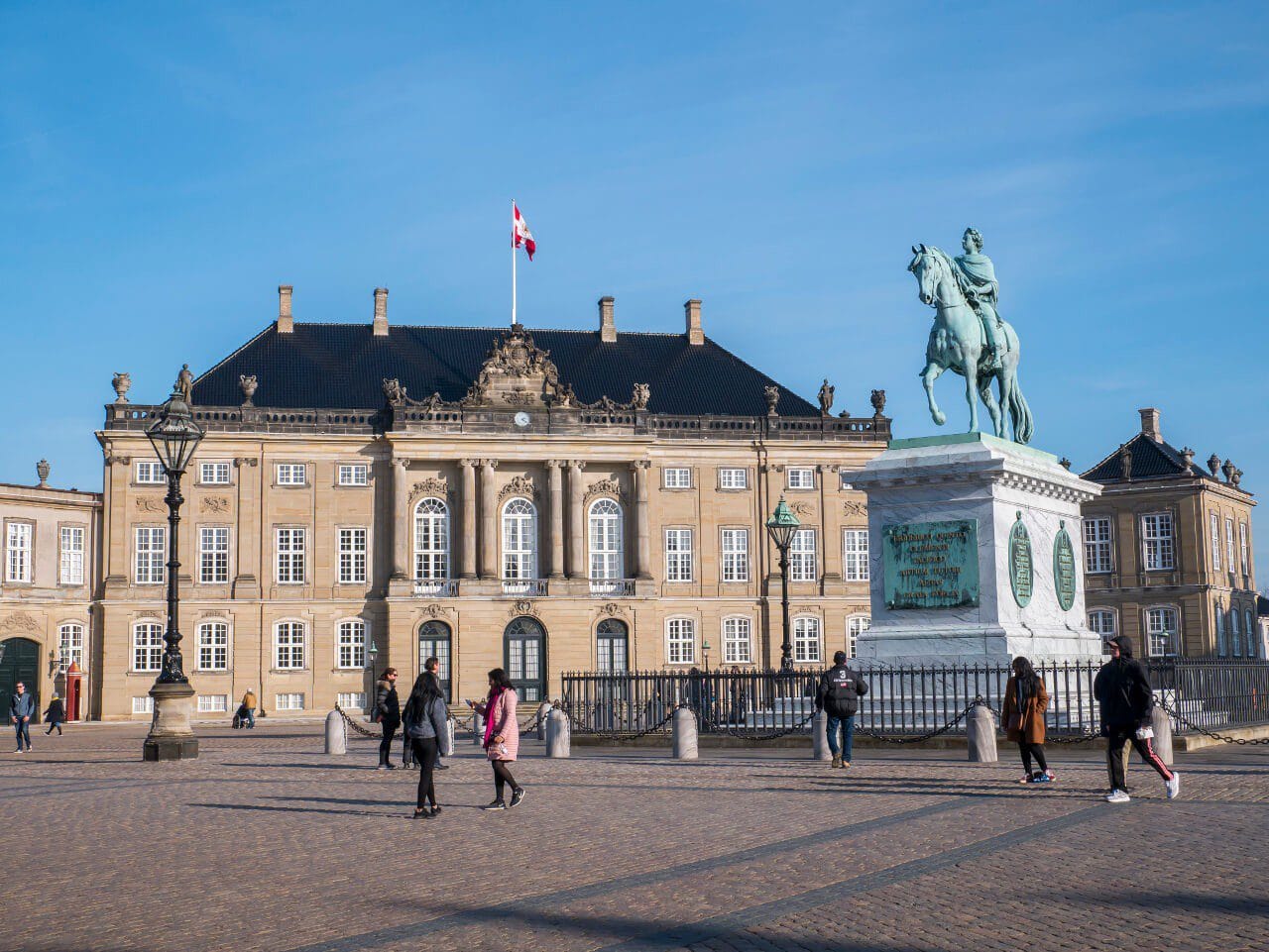 Jeden z czterech pałaców kompleksu Amalienborg