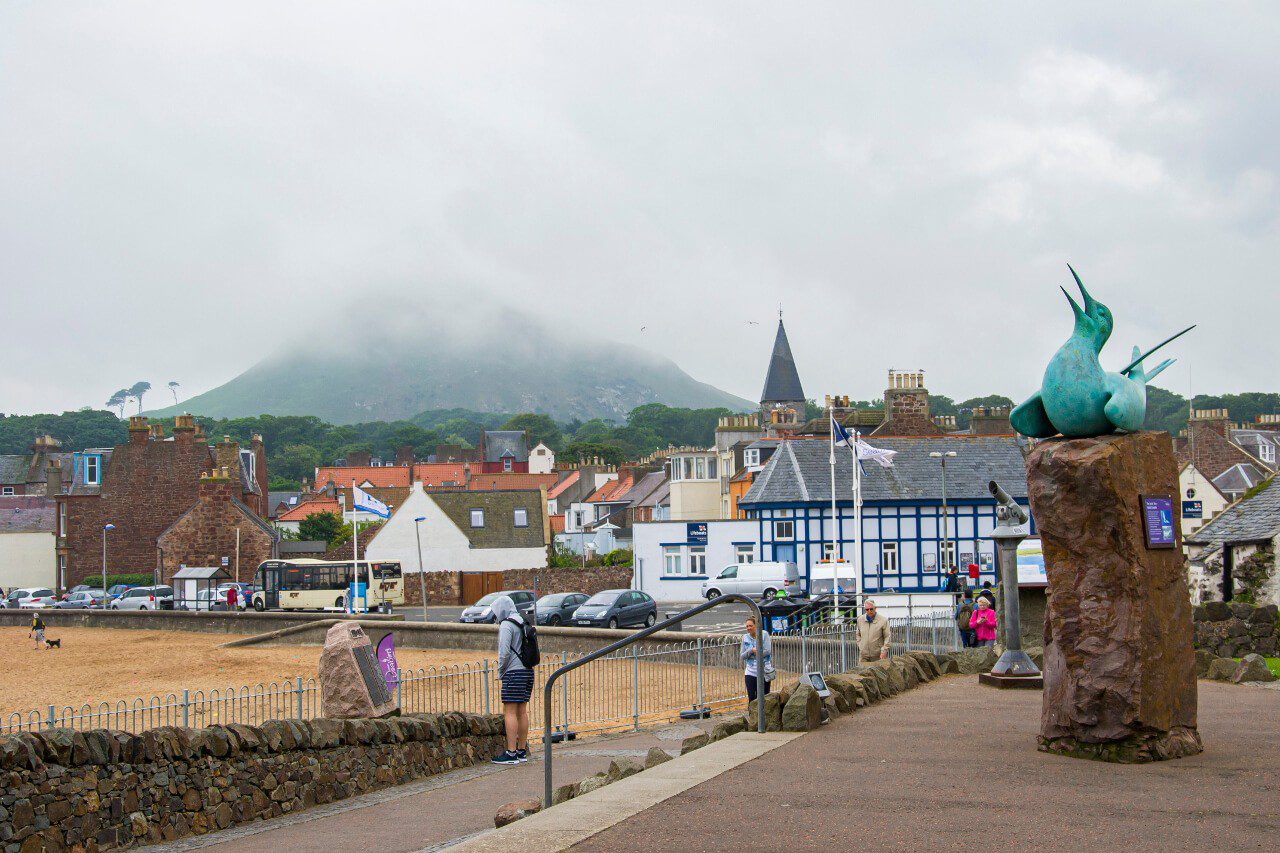 Widok z miasteczka North Berwick