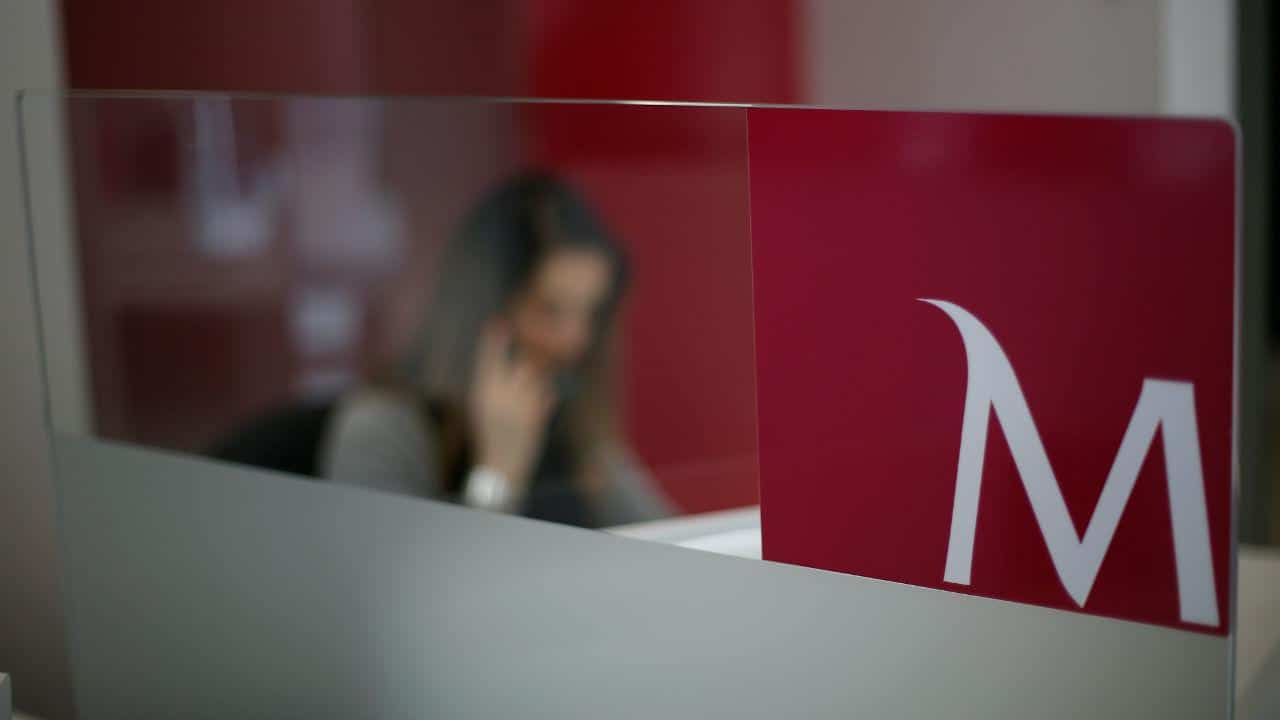 São clientes Millennium bcp ou Santander? Vai ser obrigatório usar máscara para serem atendidos aos balcões 1 Millennium bcp