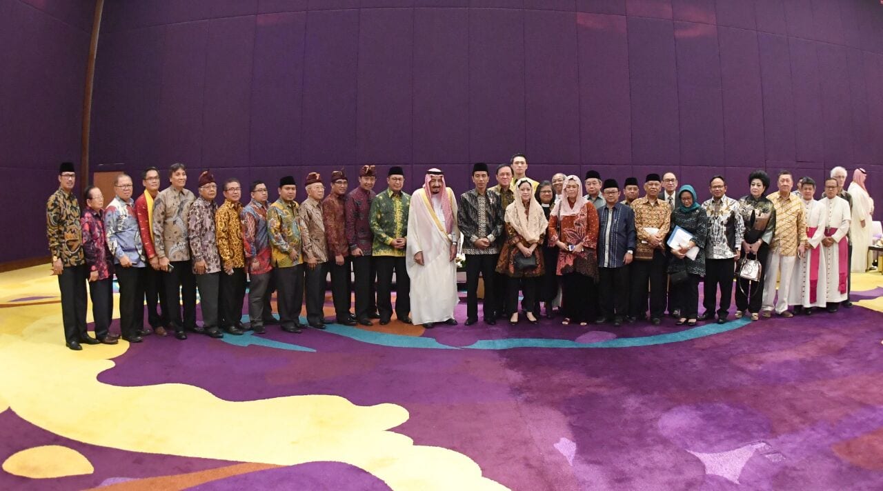 King Salman, accompanied by President Jokowi, during an interfaith dialog at Raffles Hotel, Kuningan, South Jakarta, Friday(3/3). (Photo by: Presidential Secretariat/Bureau of Press and Media)