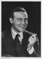 Willy Fritsch auf einer Fotografie von Alexander Binder. Willy Fritsch 1930