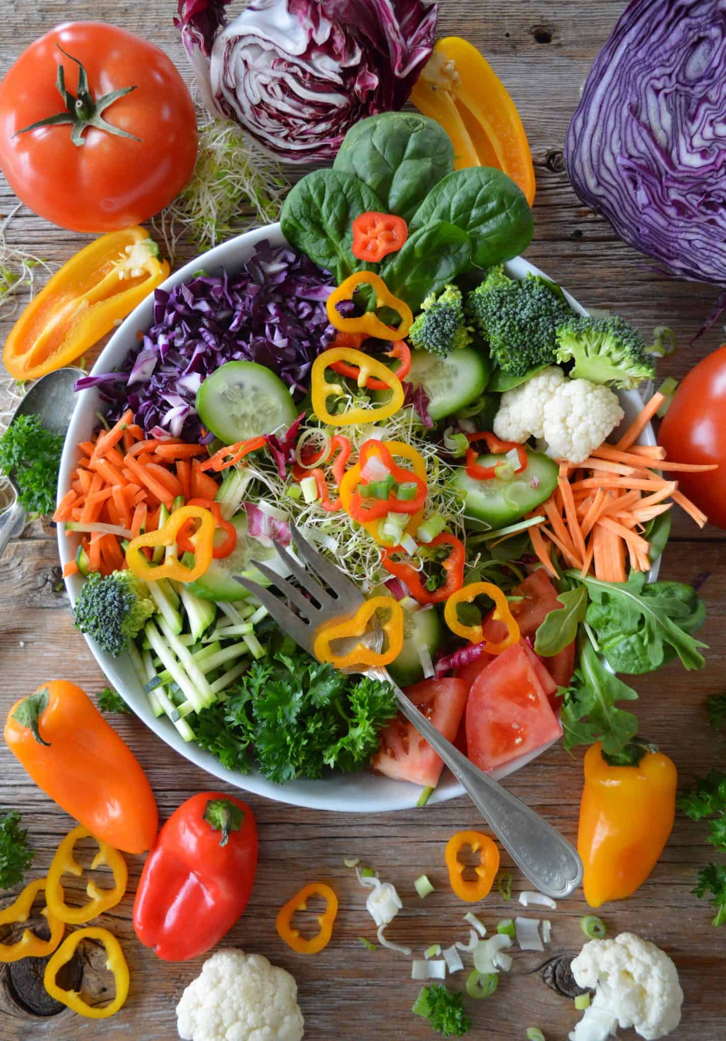 A colorful salad in a bowl
