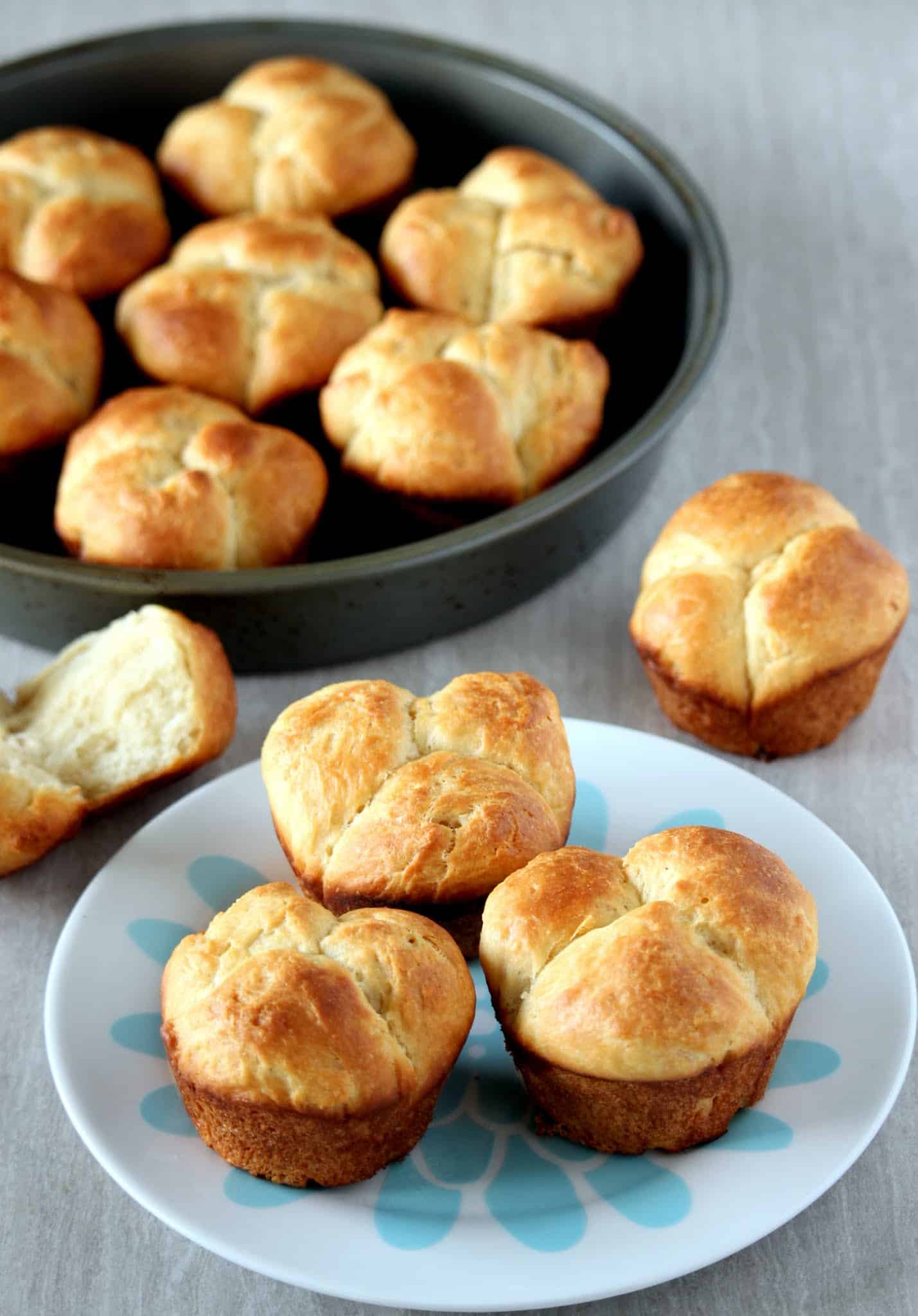 Cloverleaf Dinner Rolls – No Knead Dinner Rolls – No Knead Cloverleaf Dinner Rolls