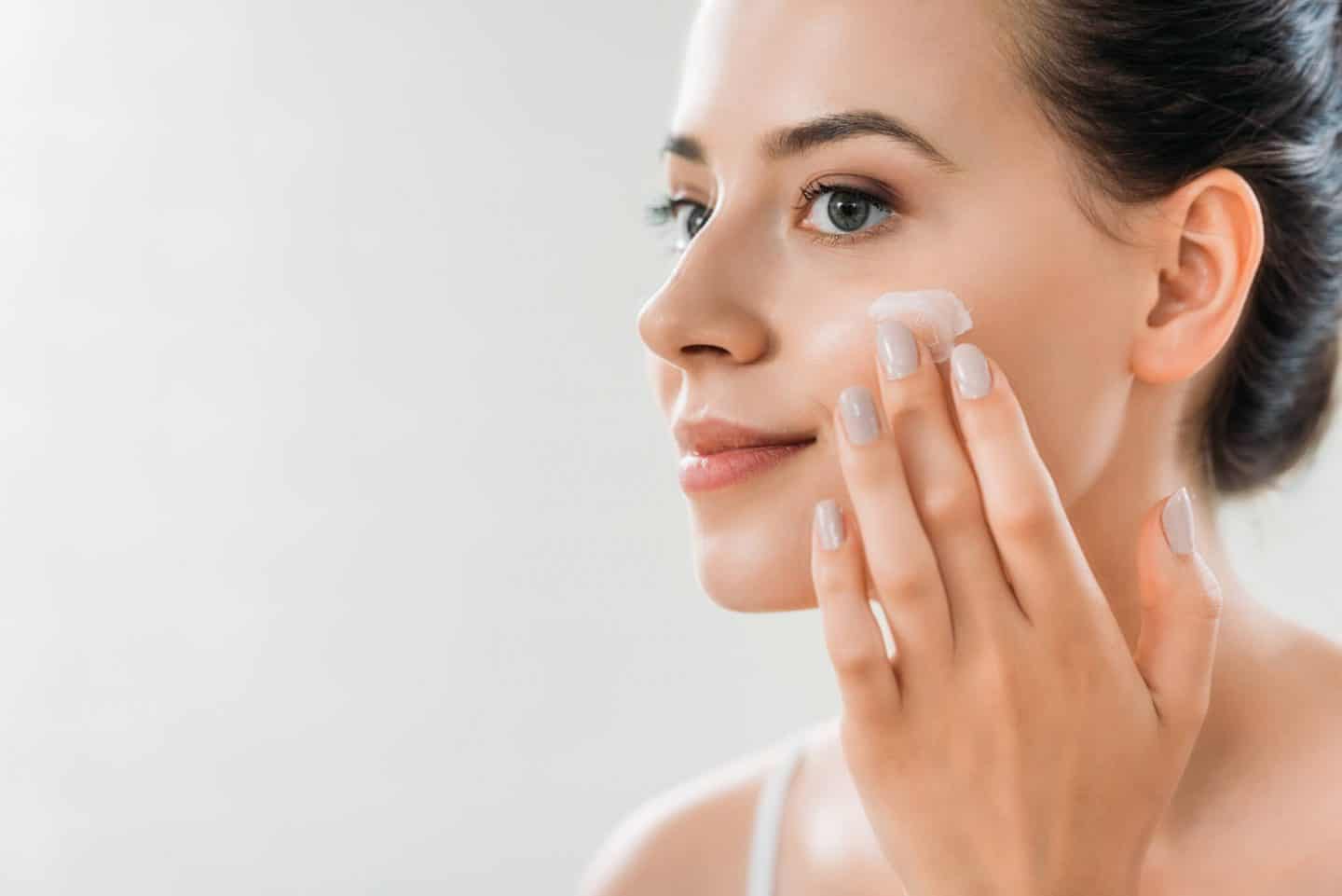 Omega-3 Fatty Acid Supplements & Moisturizer with SPF for Aging Issues