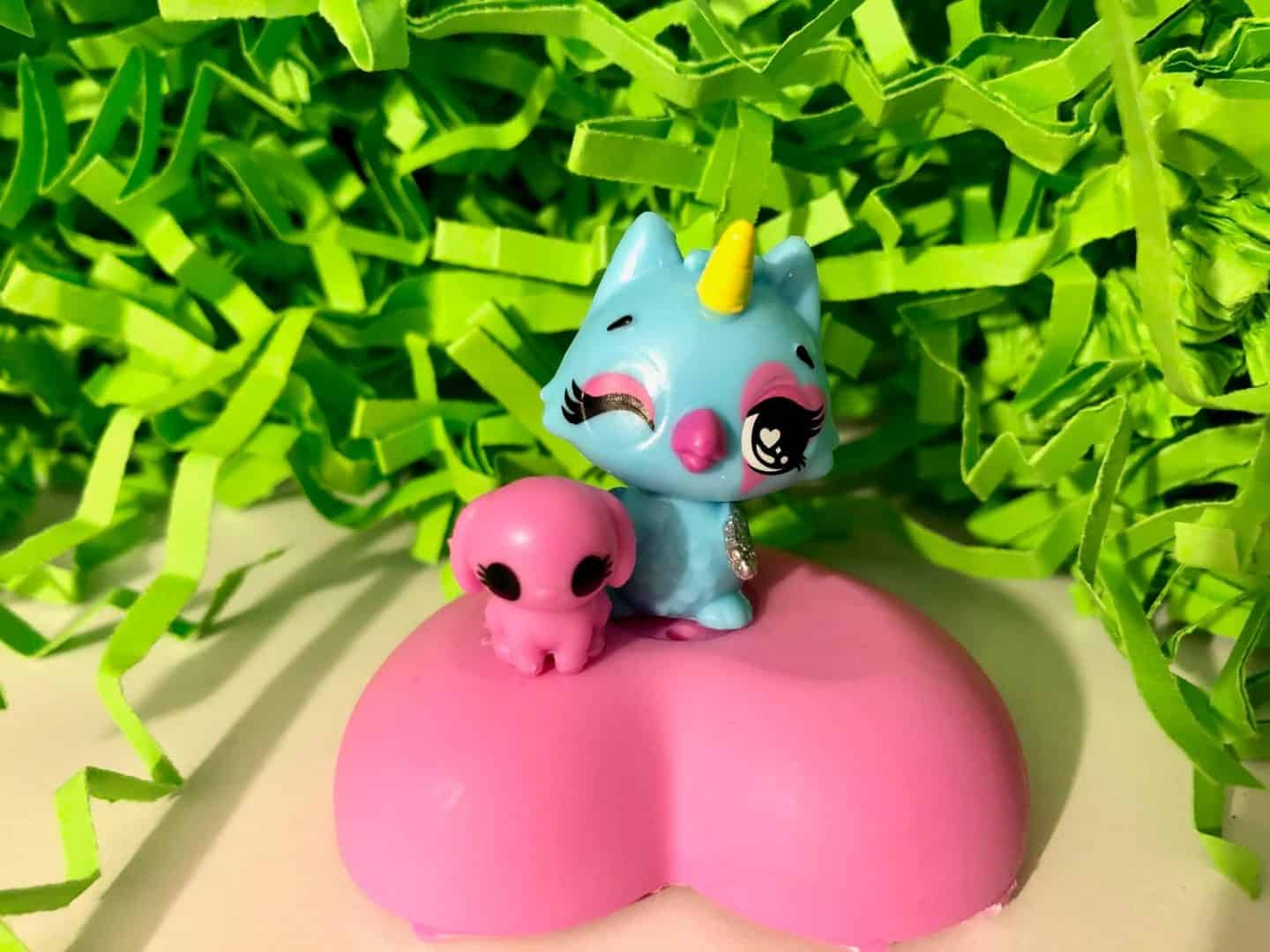 Hatchimals CollEGGtibles Pet Obsessed HatchiPets