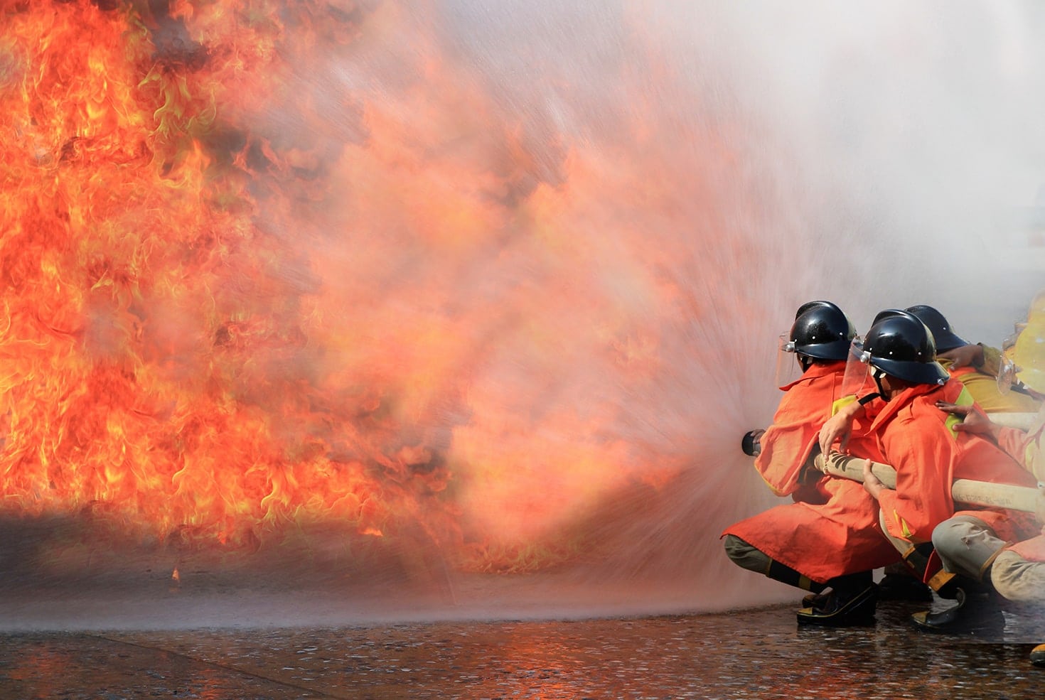 fire-firefighters-@2x fire-firefighters-@2x