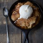 skillet-peach-cobbler