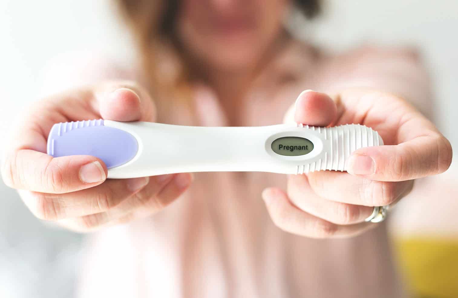 Your first pregnancy is such an amazing time. The excitement, the nervousness... the unknown. Here's what I wish I knew at the start of my first pregnancy.