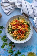 Linguine mit Piri Piri-Garnelen