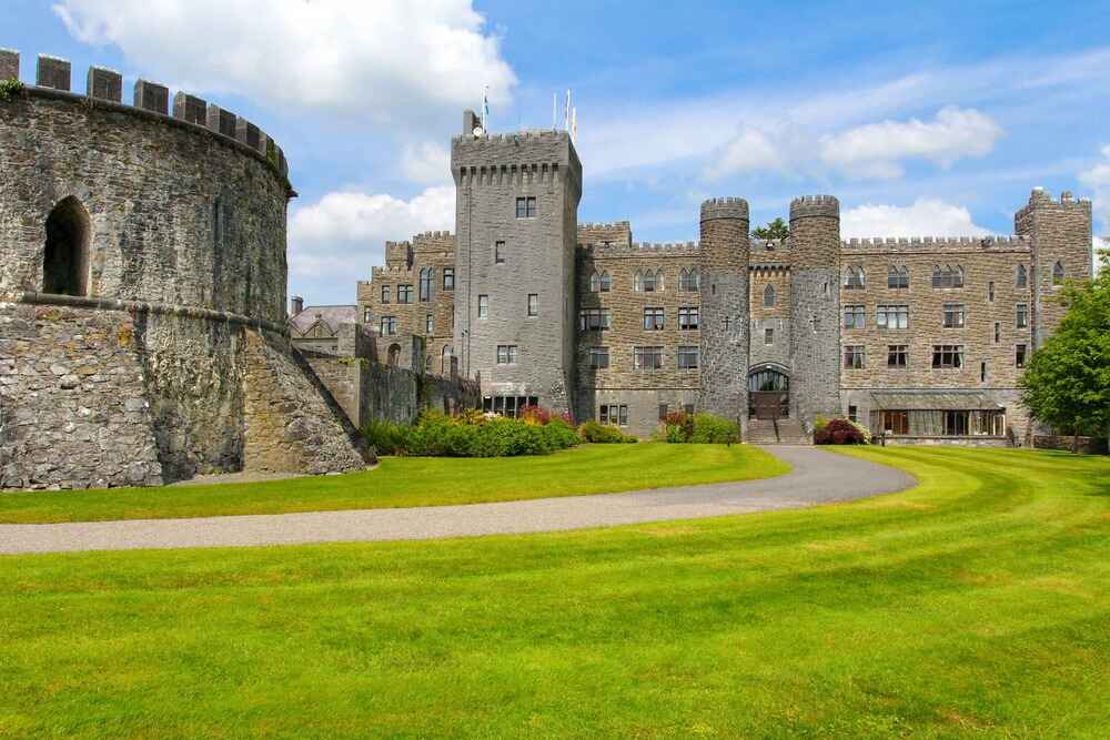English Language School course in Cardiff