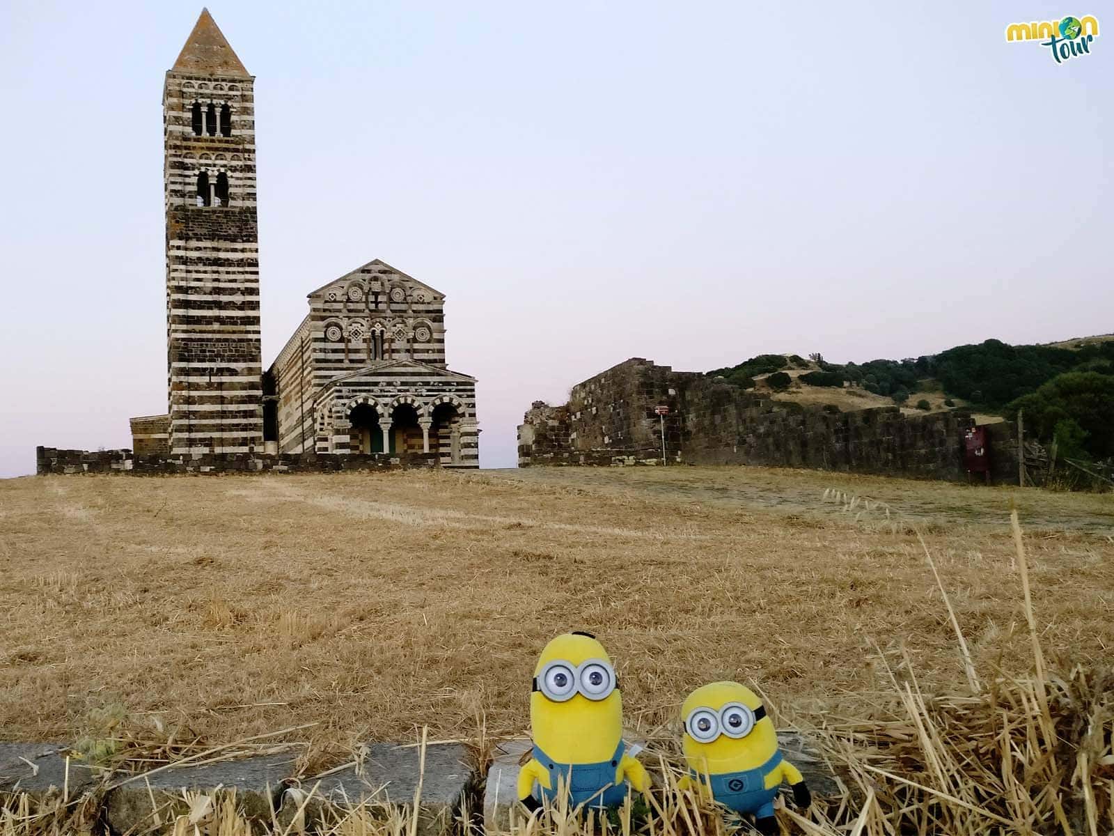 Admirando la Basílica de la Santísima Trinidad de Saccargia Qué tiene Cerdeña que nos gusta tanto