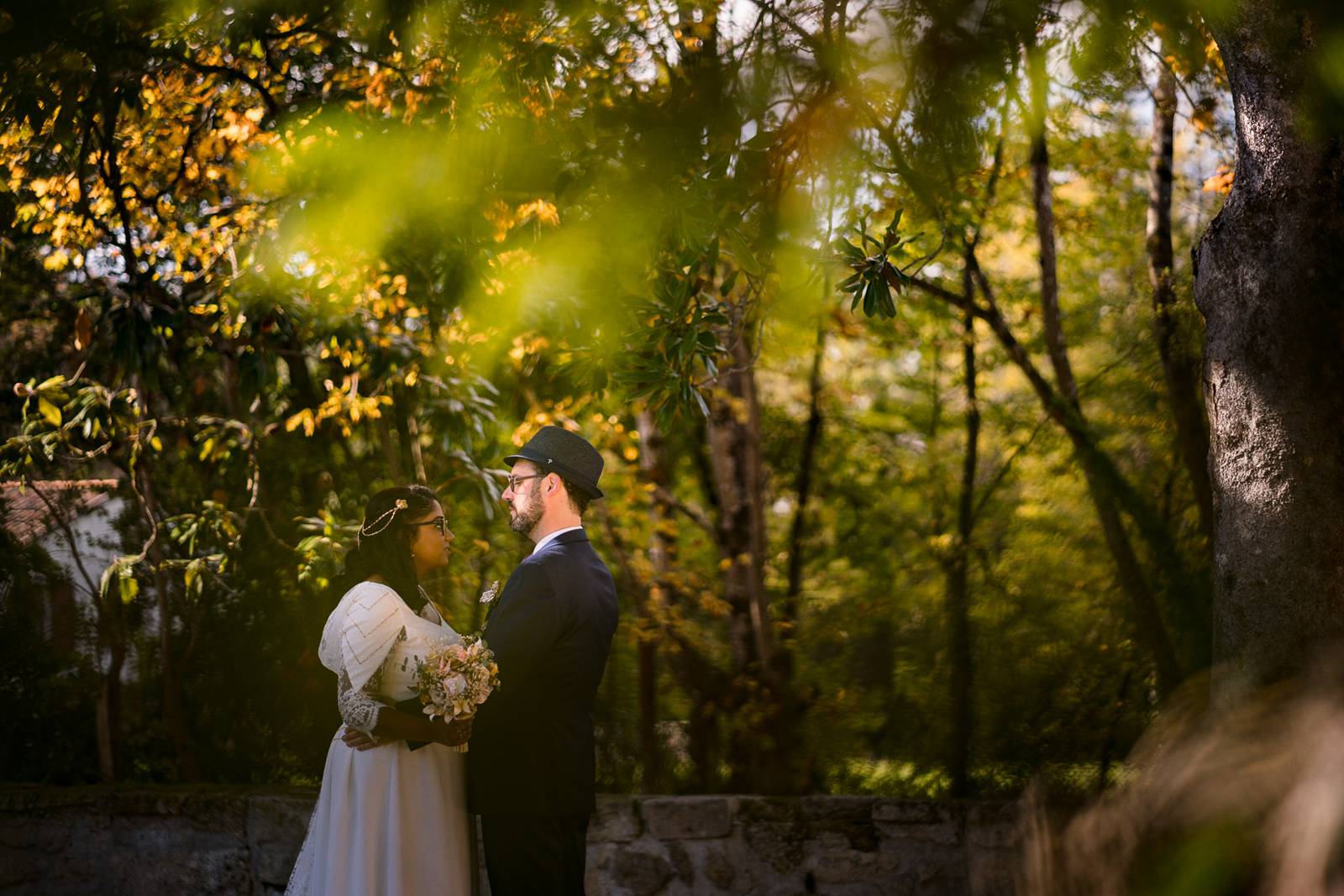 Le reportage photo du mariage Lysianne et Thierry, entre Inde et France, au Chateau de La Ligne, et à Villenave d'Ornon. Alexandre Roschewitz Photographe.