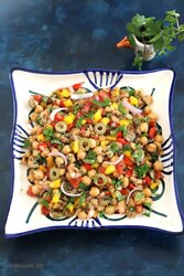 Mediterranean Chickpea Salad