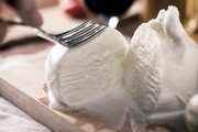 La mozzarella di bufala contiene lattosio?