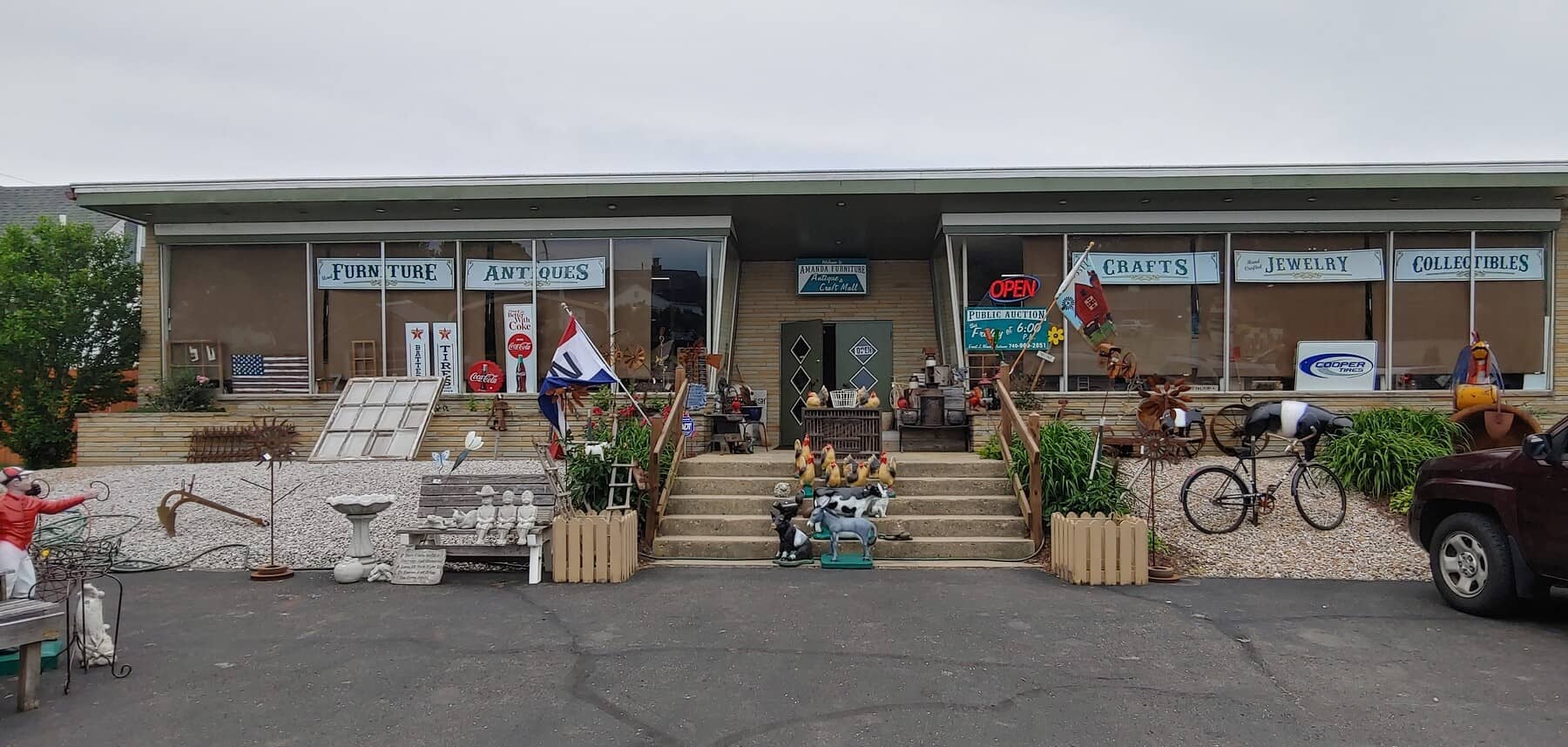 Amanda Furniture, Antique, Craft Mall and Auction House