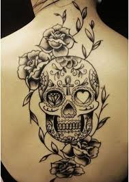 calavera-mexicana-en-blanco-y-negro-tatuajes-de-calaveras-con-reloj