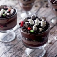 Ghosts in the Graveyard Halloween Dessert