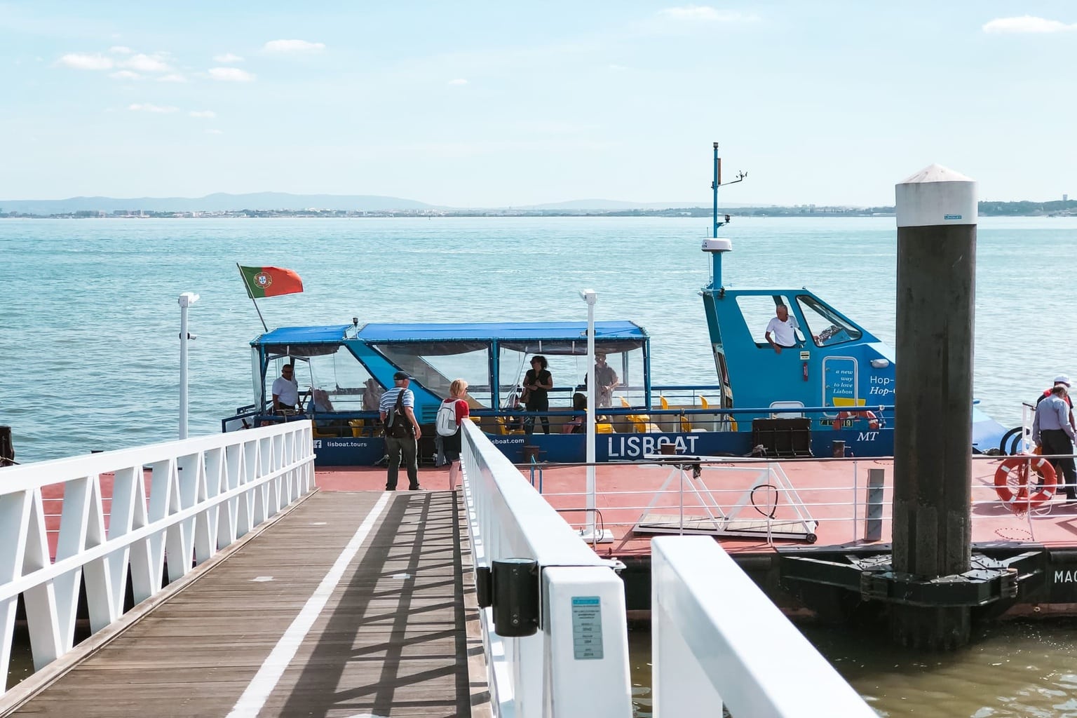 <strong>Lissabon</strong> an einem Tag – 24 Stunden <em>Stopover</em> in Portugals Hauptstadt 8 Hop on Hop off mit Lisboat