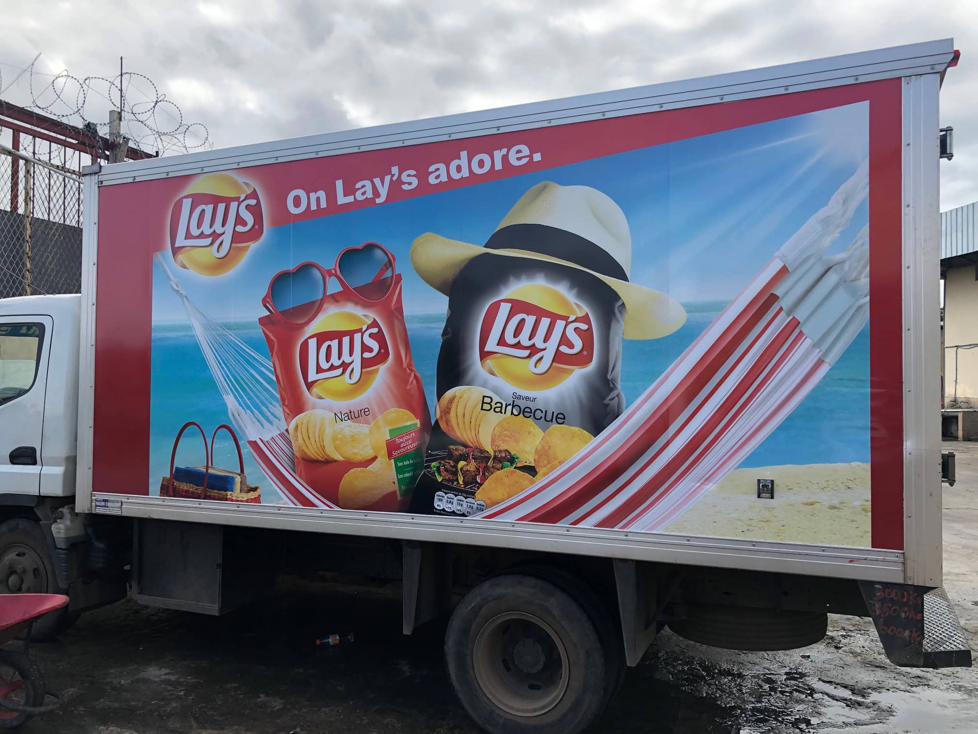 Camion Lay's au Gabon