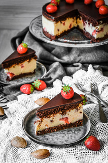 Erdbeerzeit - Erdbeer-Rhabarber-Torte 14 schoko erdbeer torte ahalnisweethome