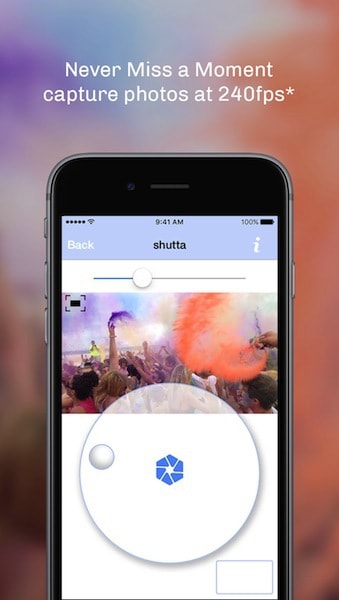 Shutta's famous scrolling wheel allows to select the perfect frame easily