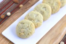 Low Carb White Chocolate Macadamia Nut Cookies