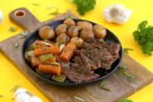 Dutch oven pot roast, slow cook pot roast in oven, how to cook a pot roast, slow cooker pot roast, beef chuck pot roast, healthy pot roast, pot roast oven with potatoes and carrots, one pot meals, easy weeknight meals, whole30 pot roast