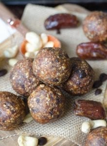 Vegan No-Bake Chocolate Coffee Energy Bites