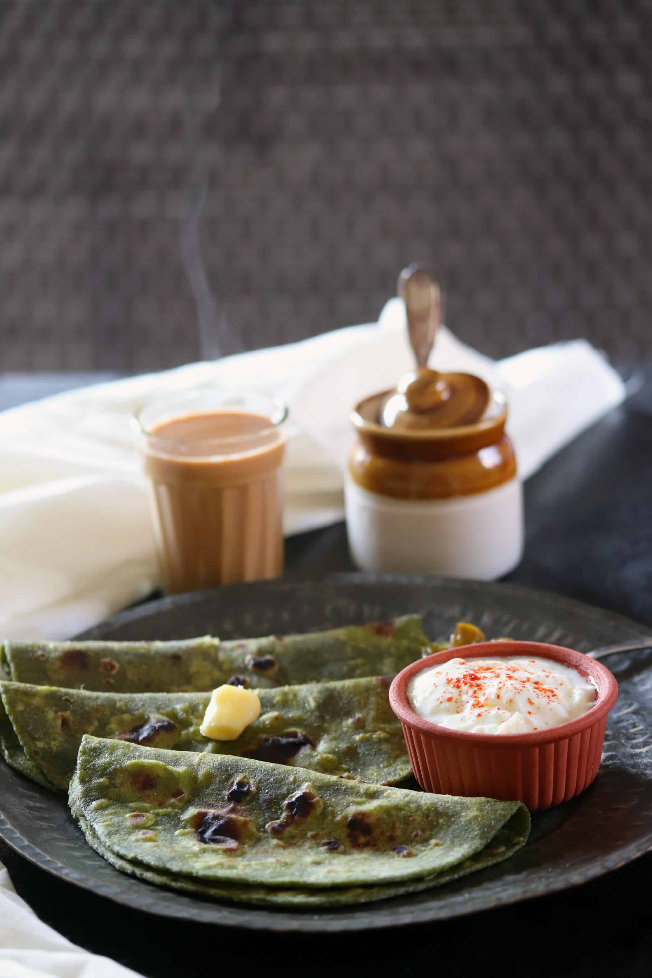 Palak Hare Lahsun Ka Paratha Spinach Green Garlic Paratha Masalachilli A Complete Vegetarian Food Experience Cook the paratha till brown spots appears on both the sides. palak hare lahsun ka paratha spinach