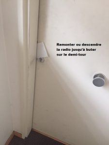 Ouverture porte claquée à la radio porte claquée et méthodes
