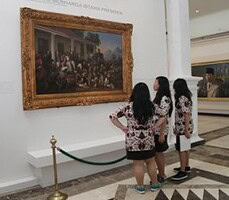 Foto. 2. Penangkapan Diponegoro, Raden Saleh pada Dinding Display Museum Istana Kepresidenan Yogyakarta. (Sumber: Bagian Pengelolaan Seni Budaya dan Tata Graha, Sekretariat Presiden)