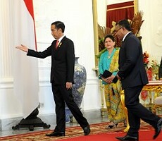 Presiden Jokowi didampingi Ibu Negara Iriana meneirma kunjungan PM Timor Leste Rui Maria De Araujo, di Istana Merdeka, Jakarta, Rabu (26/8)