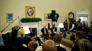 Presiden Jokowi dan Presiden AS Barack Obama menyampaikan pernyataan pers bersama, di Gedung Putih, Washington DC, AS, Senin (26/10) siang waktu setempat