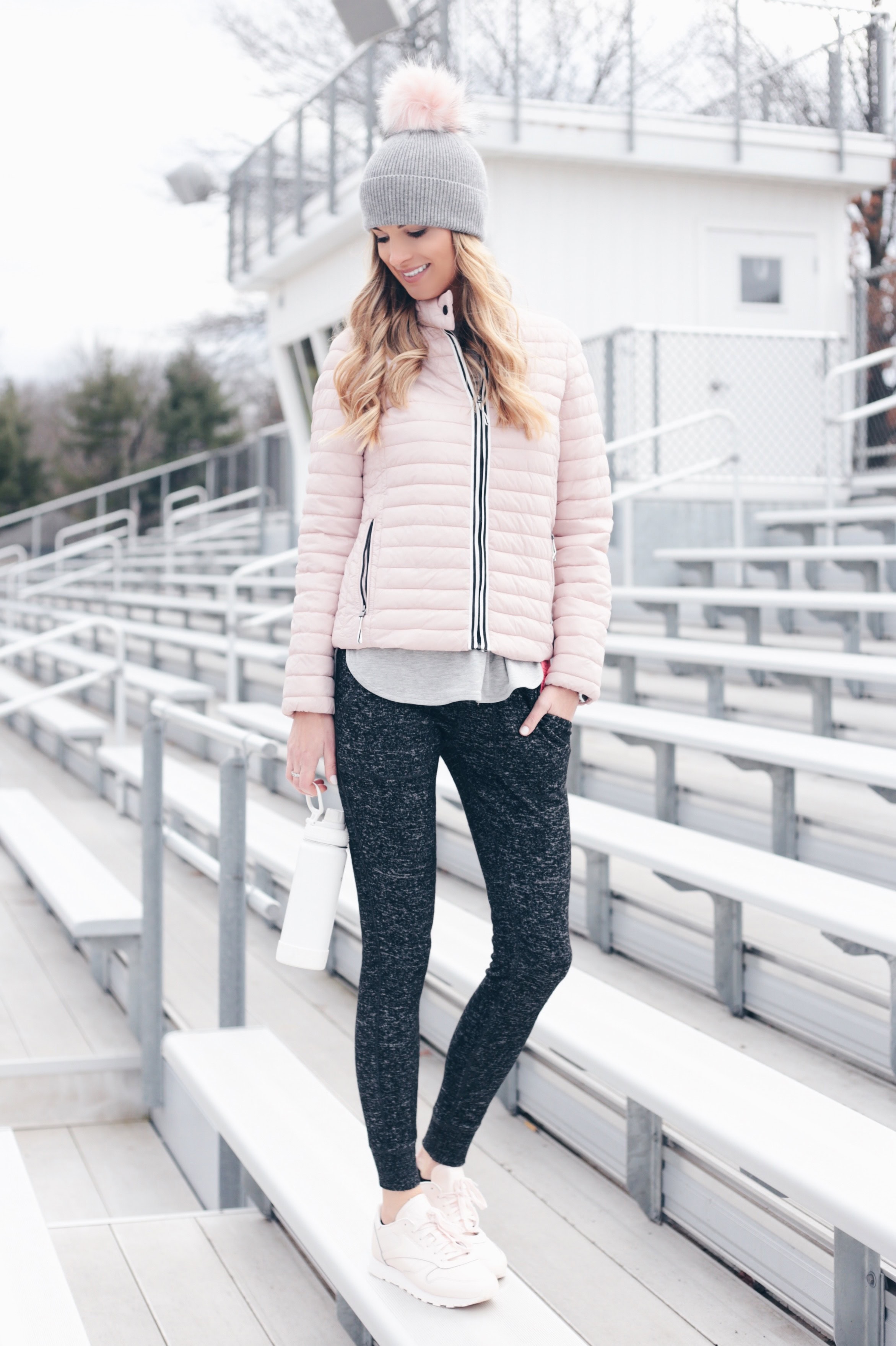 athleisure outfit