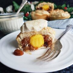 Stollen Mince Pies with marzipan