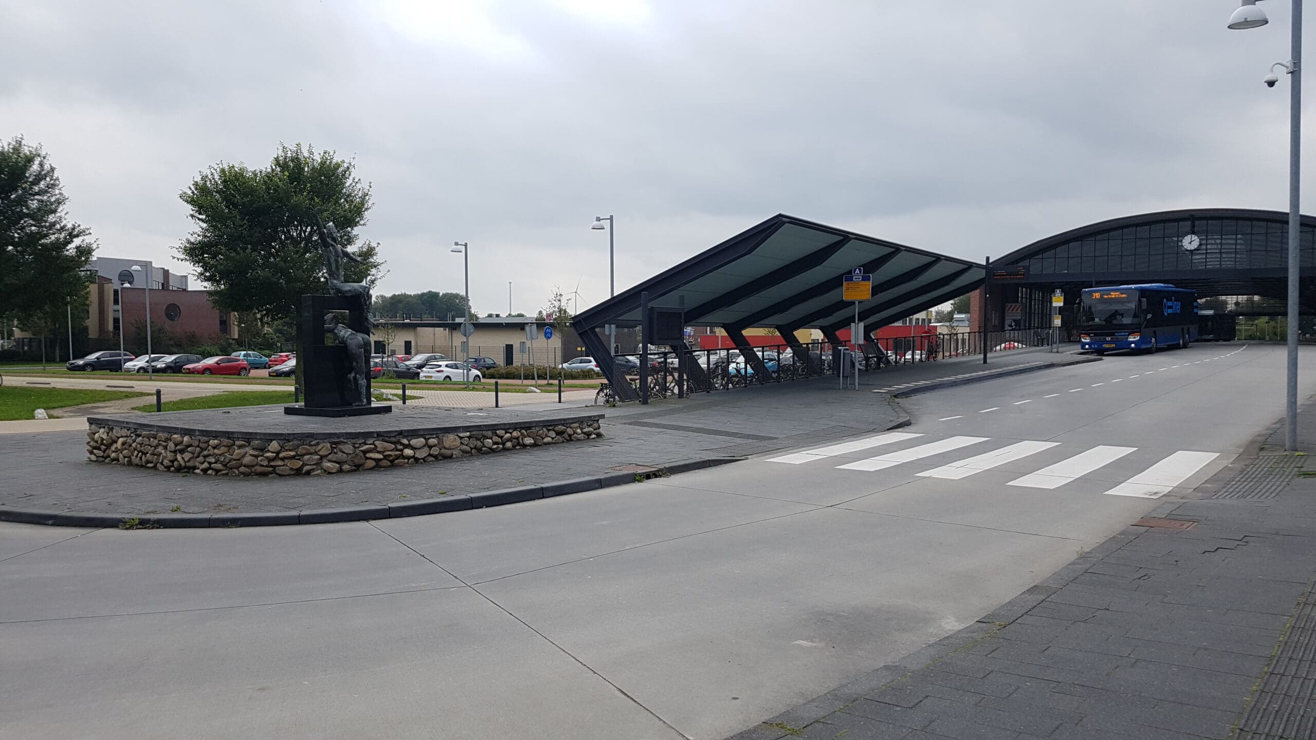 20200930_Busstation1
