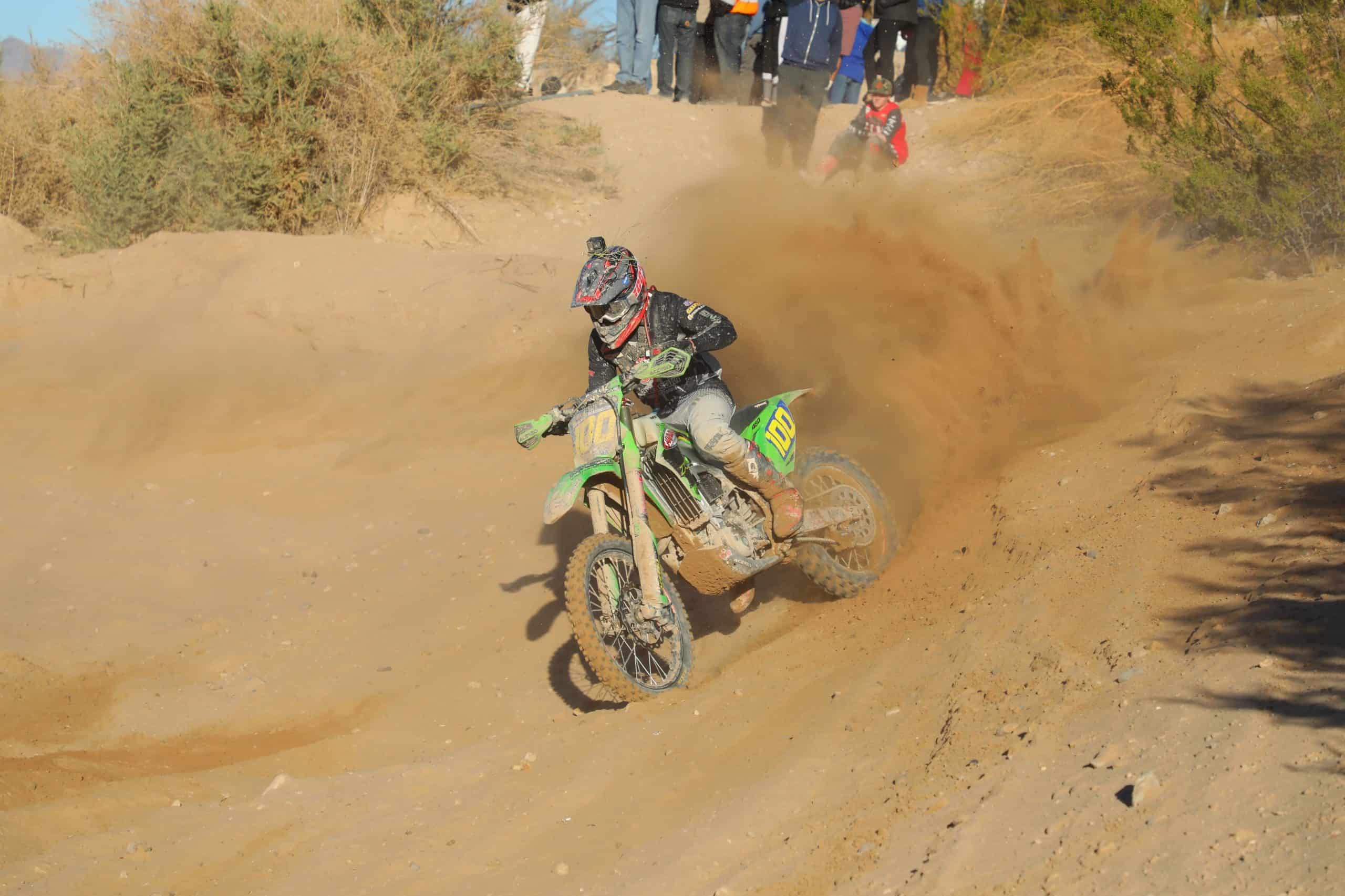 zach bell riding his kx450 at the 2020 havasu worcs