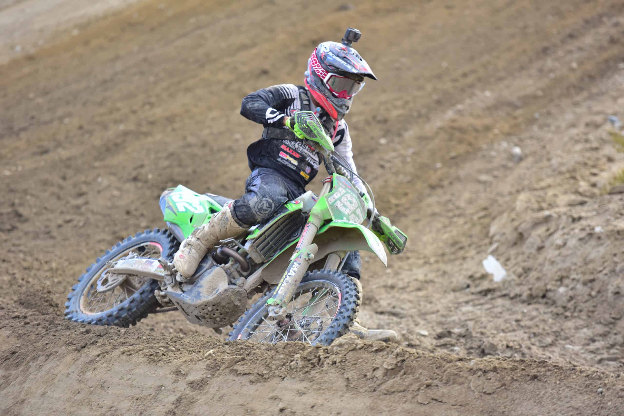 jp alvarez riding his kx250 at the 2020 glen helen 2 ngpc race