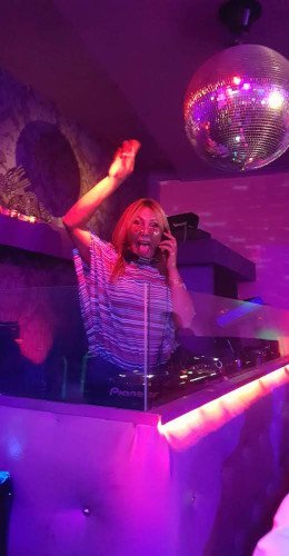 DJ at Le Glam in Nice