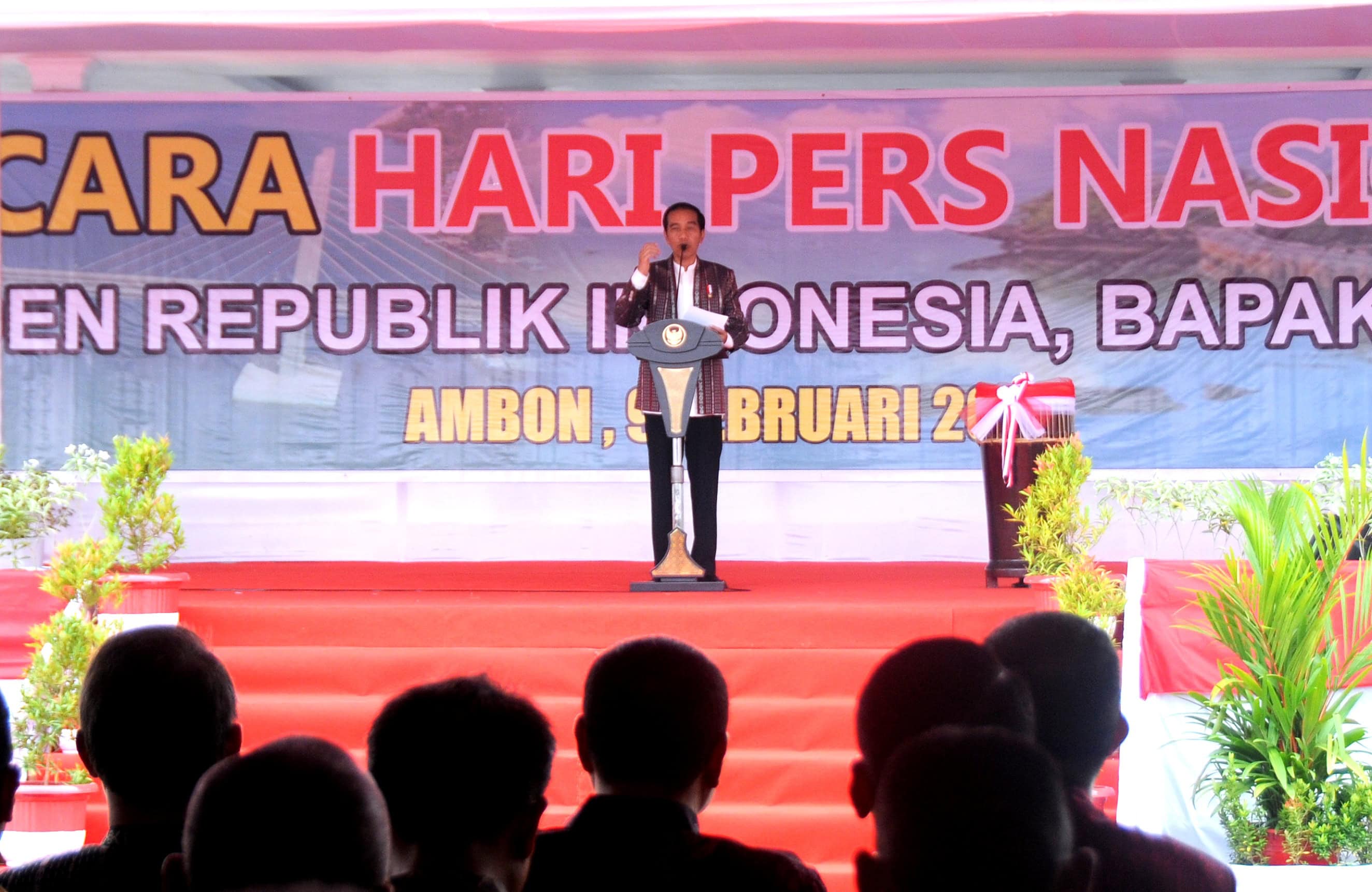 President Jokowi delivers a speech at the Peak Commemoration of the 2017 National Press Day in Ambon, Maluku, Thursday (9/2) morning. (Photo: PR/Agung)