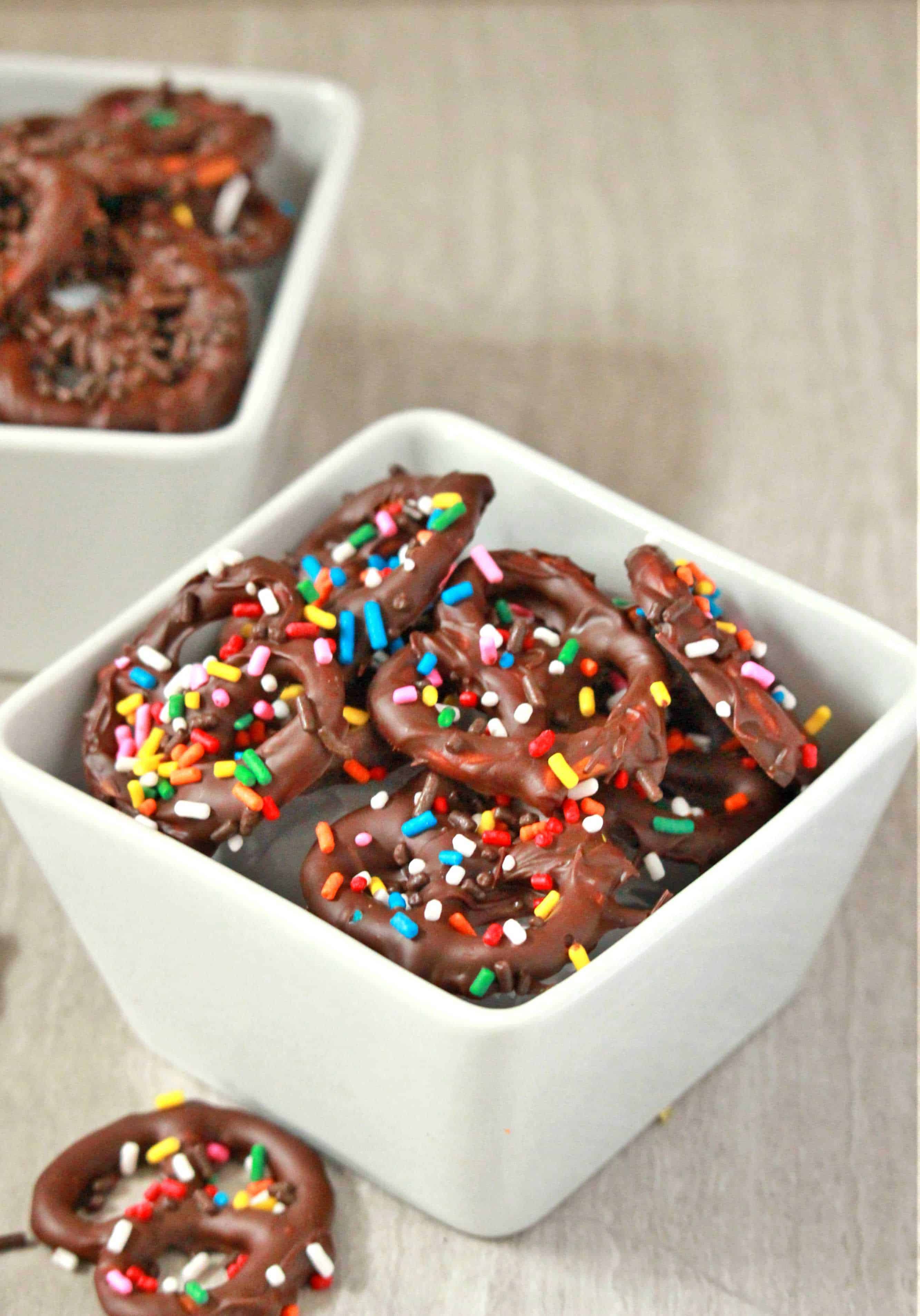 3 Ingredient Chocolate Covered Pretzels IngredientChocolateCoveredPretzels
