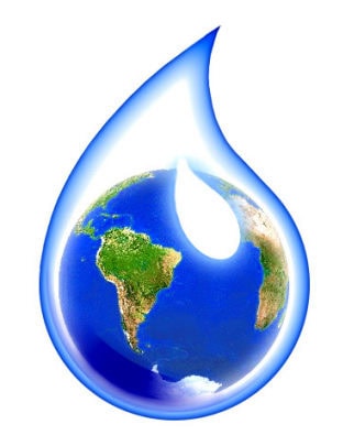 Goccia d'acqua con dentro il pianeta tera
