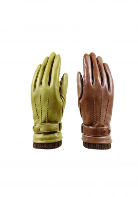Gloves: Agnelle www.agnelle.com/en/