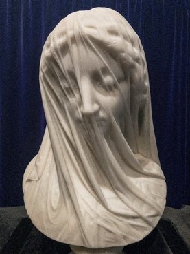 The veiled virgin, (Photo by Shhewitt - Own work, CC BY-SA 4.0, https://commons.wikimedia.org/w/index.php?curid=66749937).