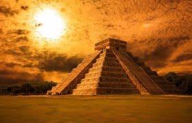 Pictures 159 Mexico, Yucatan Peninsula - The Kukulkan Pyramid in Chichen Itza